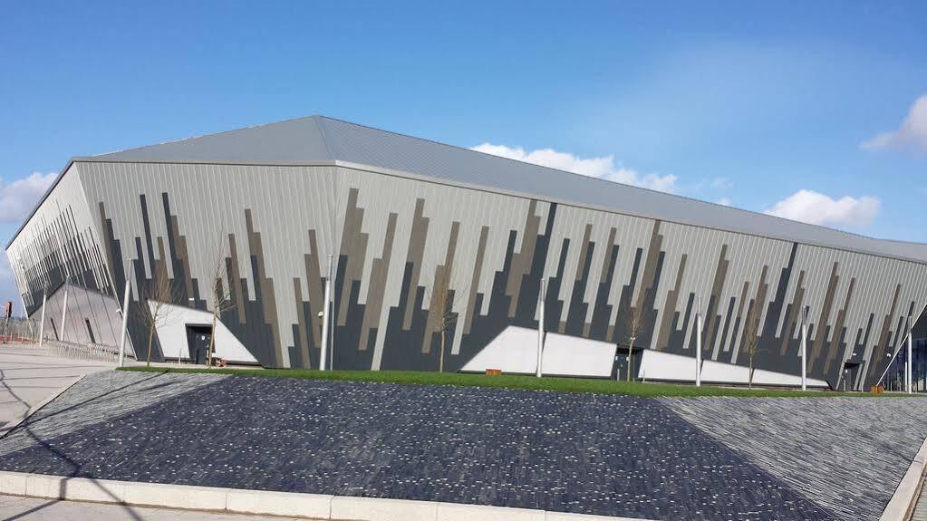 Bayview Apartments Sports Village Cardiff Free Parking & Free Wi Fi Kültér fotó